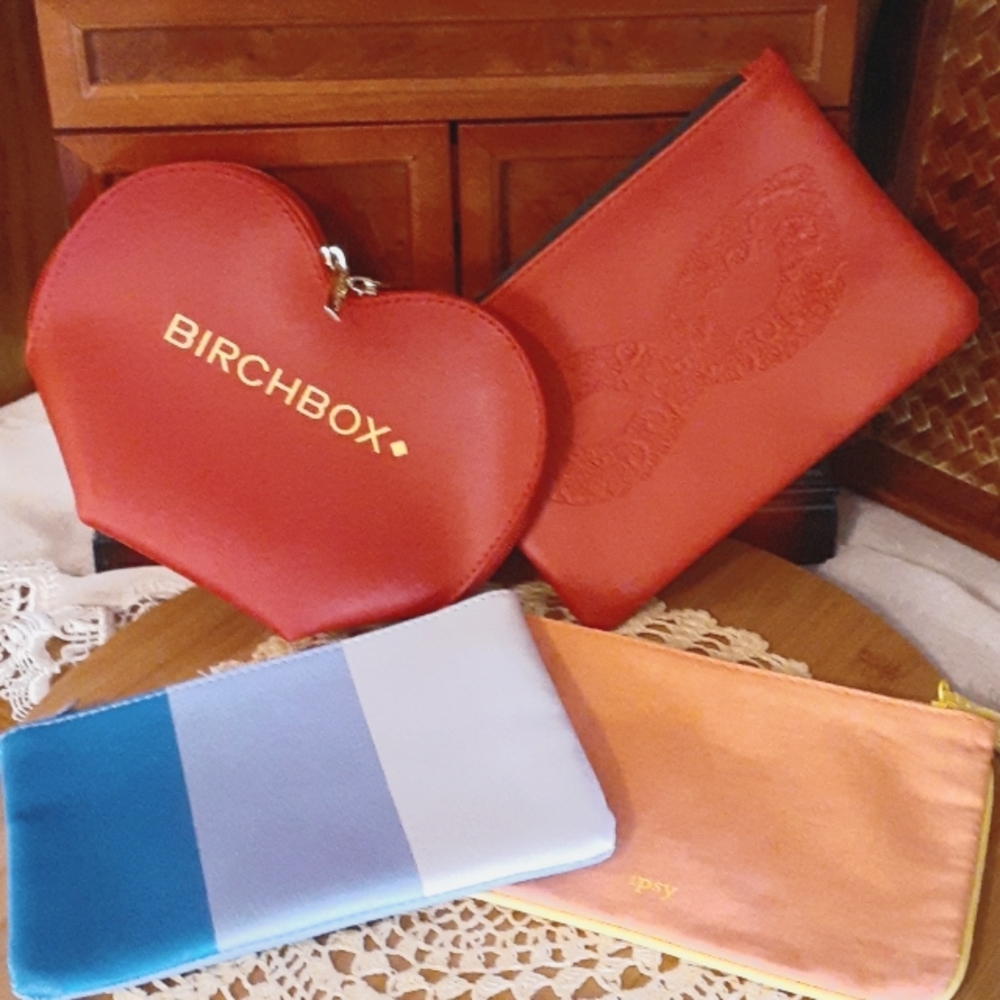 🍁3/$25 Sale!! 💄BUNDLE of 1 BIRCHBOX & 3 IPSY BAGS